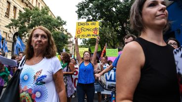 La movilización arrancó desde plaza San Martín y recorrió el centro.