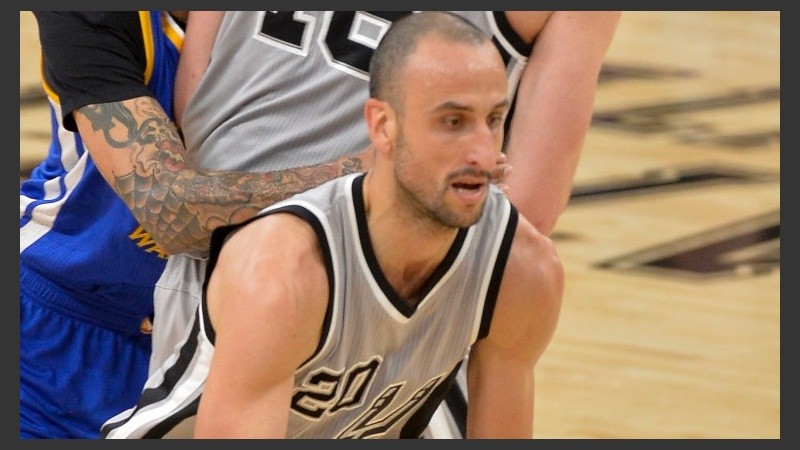 Ginóbili juega para los Spurs.