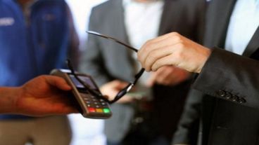 Por ahora, no se venden: los anteojos aún están en etapa de prueba.