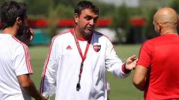 Osella mete dos cambios.