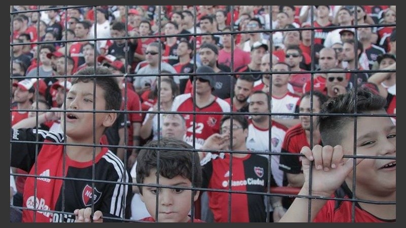 Los fanas leprosos, con DNI.