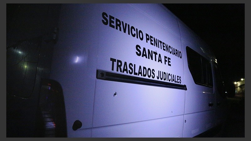 Así quedó el vehículo del Servicio Penitenciario baleado.