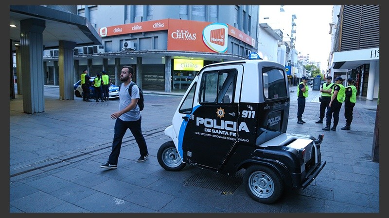Nunca hubo tantos policías en las peatonales.