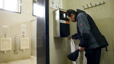 China busca acabar con el uso desmedido de papel higiénico.