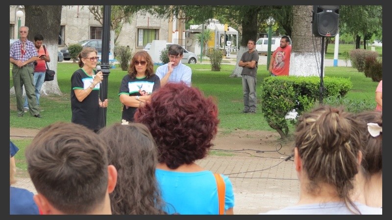 Imágenes de la marcha a un mes de la tragedia en la ruta 33. 