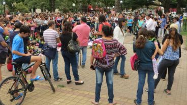 Imágenes de la marcha a un mes de la tragedia en la ruta 33.