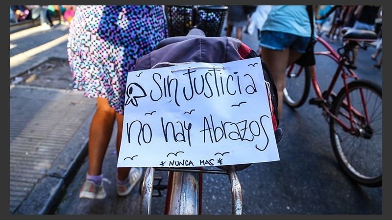 Uno de los carteles visto en la movilización.
