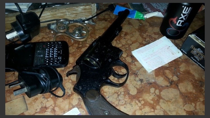 Foto de archivo de un arma de fuego secuestrada en un procedimiento policial en 2015. 