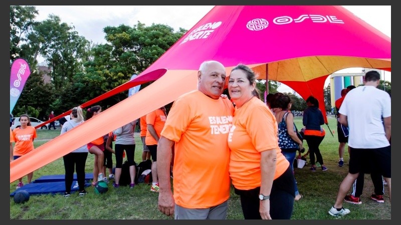 Cada encuentro dura aproximadamente 90 minutos.