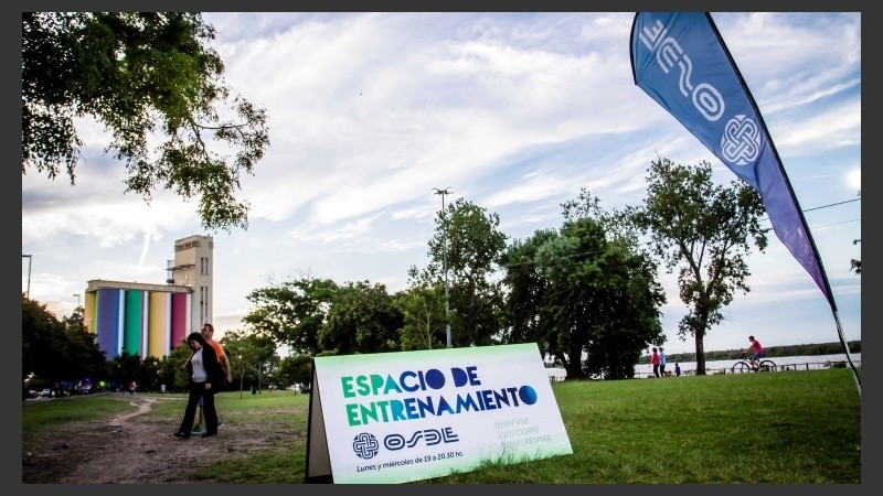 Cada encuentro dura aproximadamente 90 minutos.