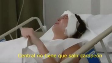 Abril, bajo los efectos de la anestesia.