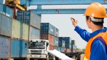 Se dicta en la plataforma Campus Virtual de la UNR.