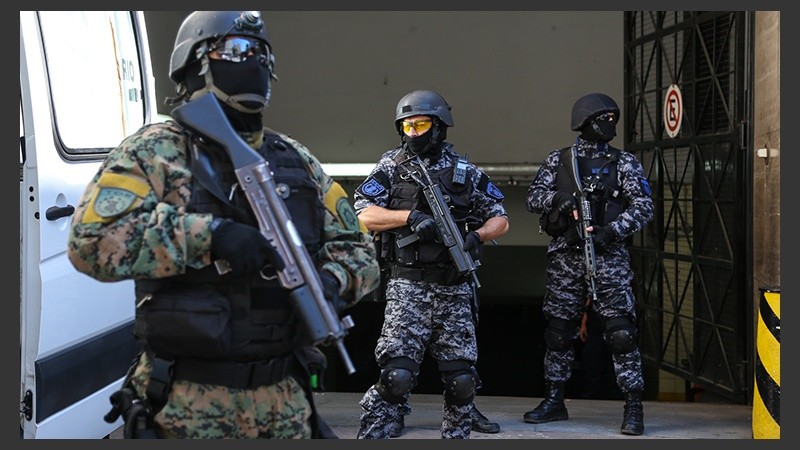 El operativo de seguridad se desplegó este miércoles en los Tribunales provinciales. (Alan Monzón/Rosario3.com)