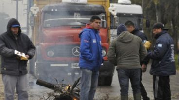 Desde la Cámara Aceitera explican que los camioneros si no entregan no cobran.
