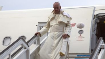 Bergoglio planearía volver a su país en marzo de 2018.