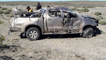 Así quedó la camioneta en la que murieron sus ocupantes.