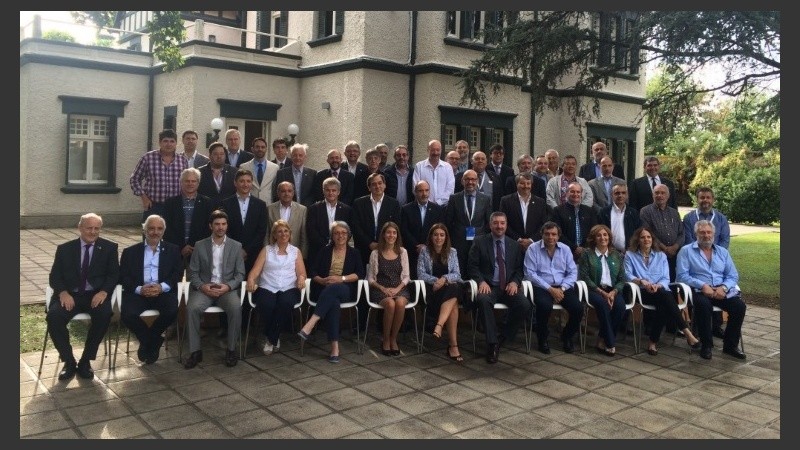 El Rector de la Universidad Nacional de Rosario, Héctor Floriani, estuvo presente en el nombramiento.