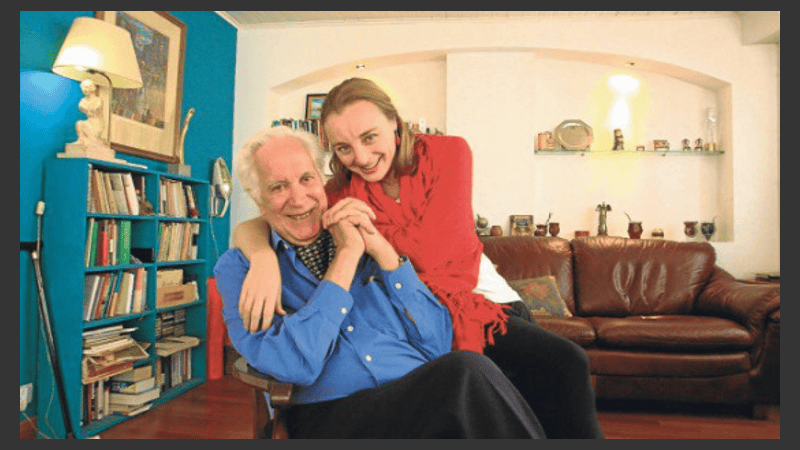 La mujer del actor confirmó que el actor se golpeó la cabeza. 