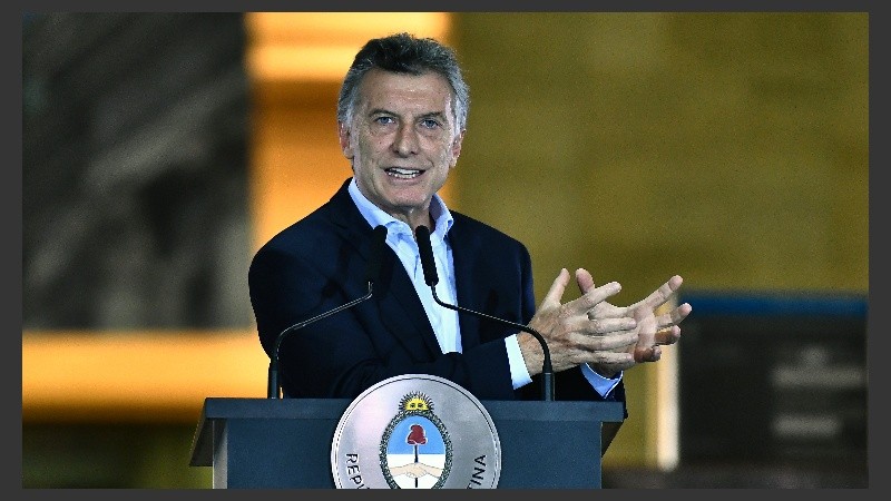 Macri retornará al país el sábado 27 por la noche.