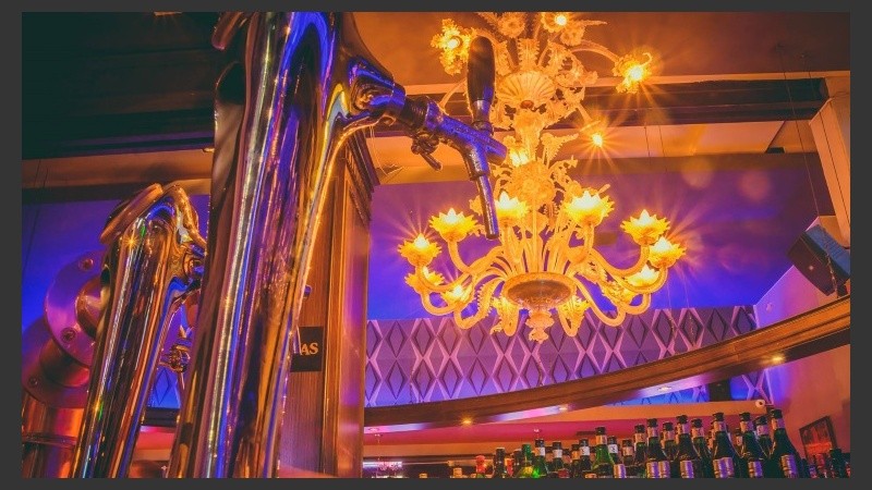 Queens Bar inaugura “Pub con Cardif”.