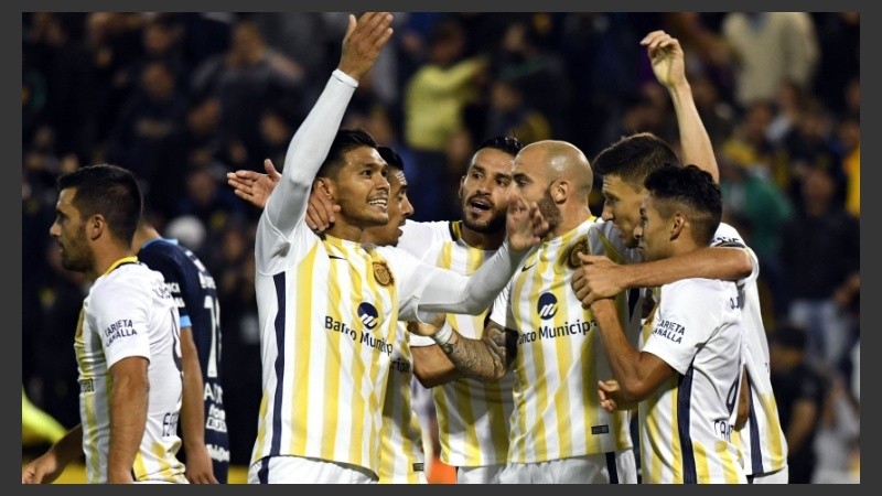 Los canallas, de festejo en el Gigante.