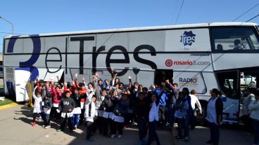 El colectivo de Televisión Litoral, un símbolo de Cultura Más Vos.