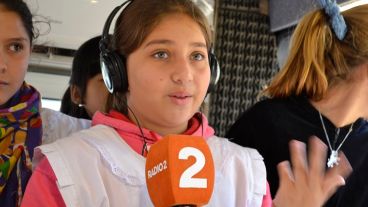 Los chicos pasaron por la radio y dejaron sus mensajes.