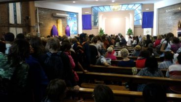 El interior de la parroquia este viernes a la tarde.