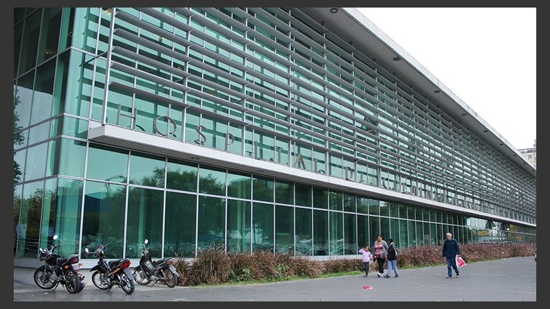 El taxista fue asistido en el Heca. 