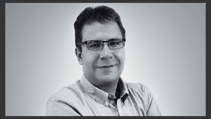 La conferencia está dirigida a estudiantes, docentes y público general.