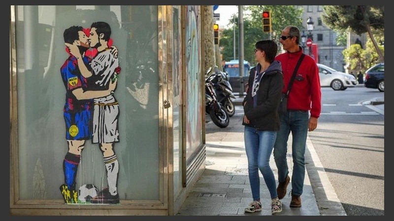 Todos sorprendidos por la pintura en Barcelona. 