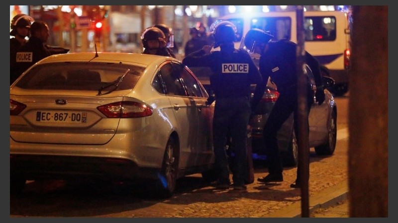 En la zona se montó un fuerte operativo tras el ataque.