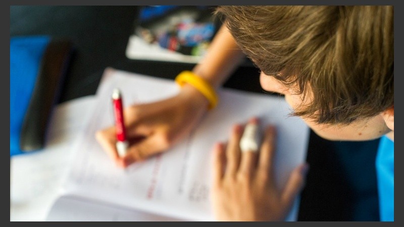 Todos saben que después de cierto tiempo llega el examen. Por eso es mejor ir adelantando estudio a medida que se cursa.