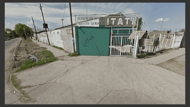 En el club los chicos entrenan hasta las 21.