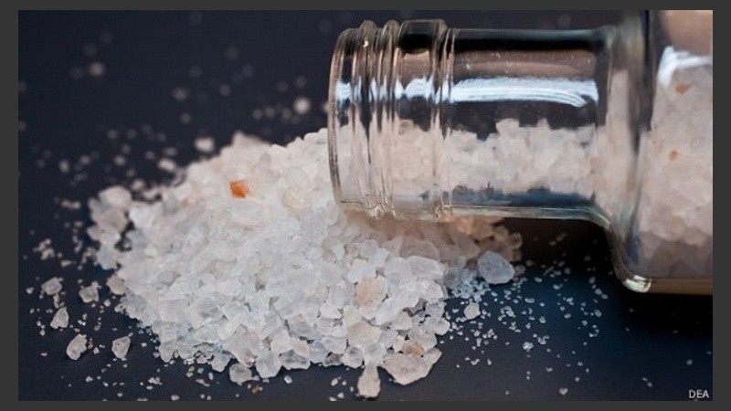 Una extraña droga sintética fue incautada por la policía.