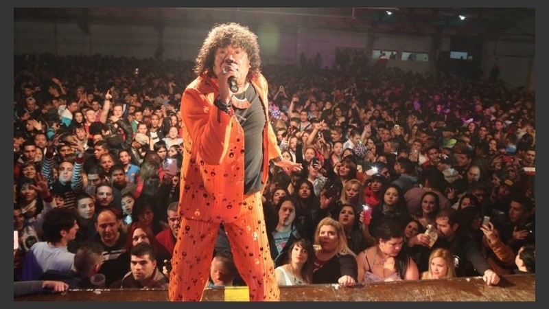 La Mona rompió el silencio.