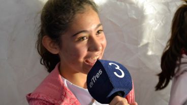 Los chicos dejaron sus mensajes en el estudio de televisión.