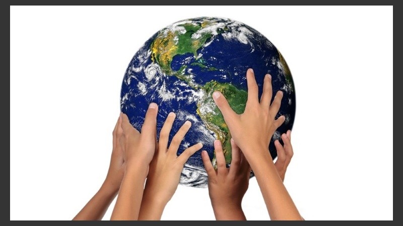 Para inscribirse, dirigirse a la oficina de Extensión de la Facultad de Humanidades y Artes.