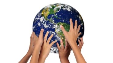 Para inscribirse, dirigirse a la oficina de Extensión de la Facultad de Humanidades y Artes.