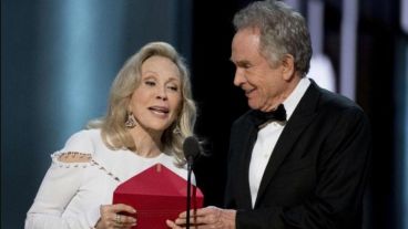 “Me siento culpable. Podría haber hecho algo para evitarlo", dijo Dunaway.