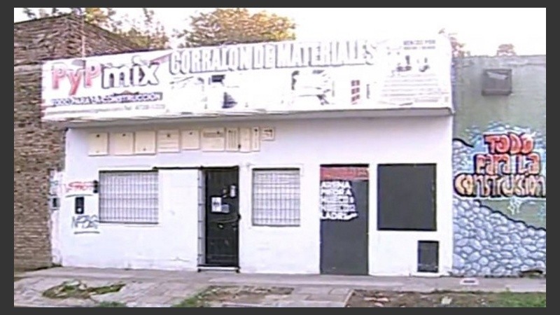 El corralón donde trabajaba el prófugo.