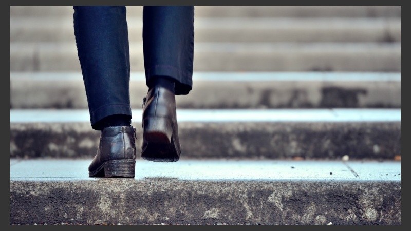 Los autores del trabajo recomiendan repetir varias veces el ejercicio a lo largo del día.