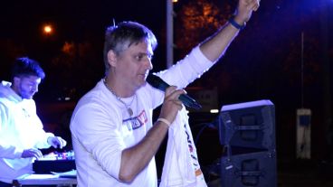 El conductor Sebastián Oneto animó los recitales.