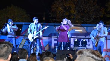 La jornada la cerró la banda Enero.