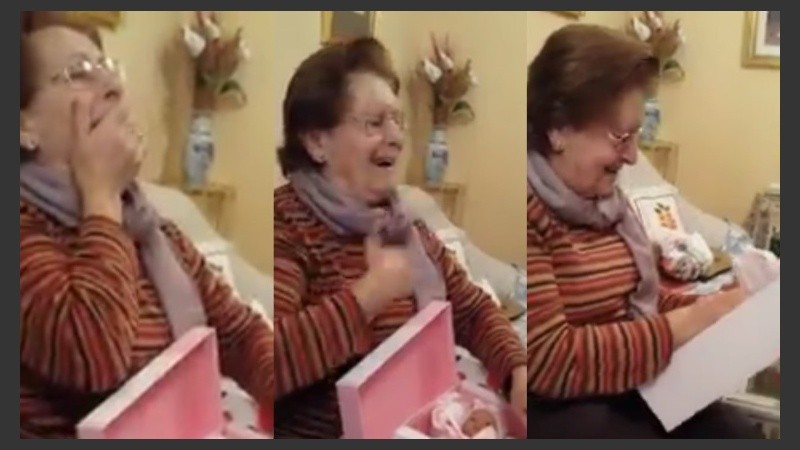 Un video de una abuela que recibe un particular regalo se hizo viral.