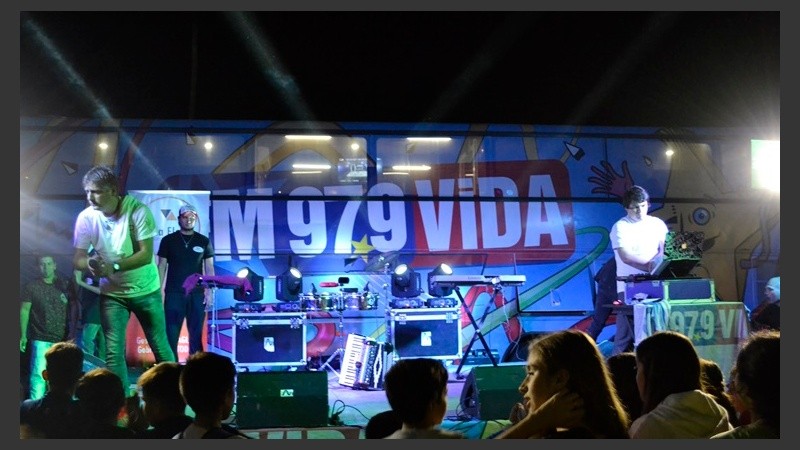 La jornada concluyó con un recital de la banda Naoma.
