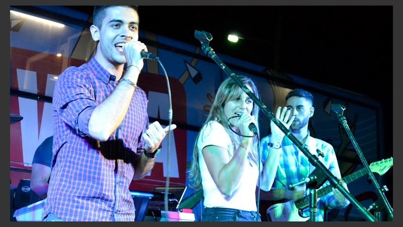 La jornada concluyó con un recital de la banda Naoma.