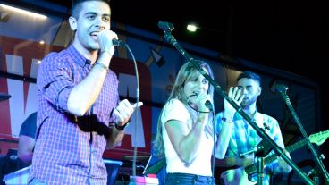 La jornada concluyó con un recital de la banda Naoma.