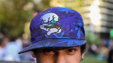 Muchos jóvenes se hicieron presentes en la movida. (Alan Monzón/Rosario3.com)