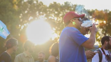 Los rosarinos se sumaron al reclamo mundial por la despenalización de la marihuana. (Alan Monzón/Rosario3.com)